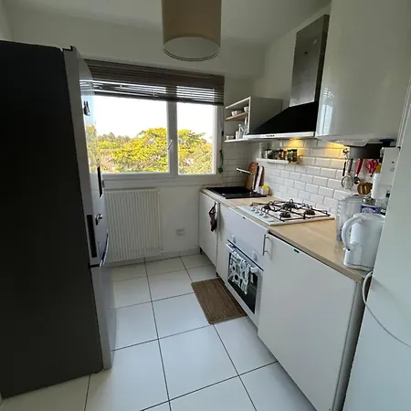 Superbe Apppartement Avec Balcon Et Parking Saint-Herblain