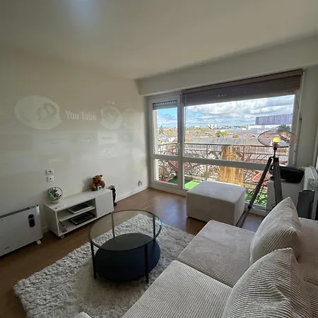 Superbe Apppartement Avec Balcon Et Parking Appartement