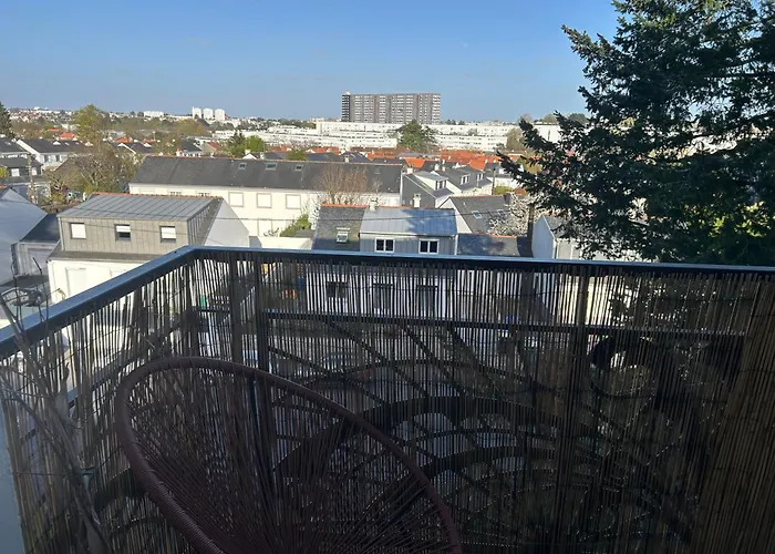 Appartement Superbe Apppartement Avec Balcon Et Parking