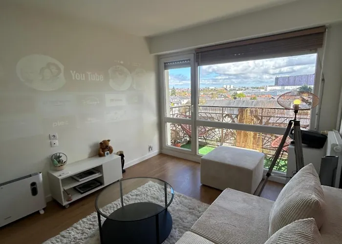 Superbe Apppartement Avec Balcon Et Parking Appartement