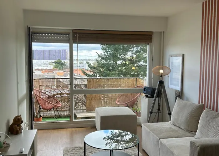 Superbe Apppartement Avec Balcon Et Parking Appartement Saint-Herblain