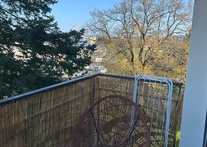 Appartement Superbe Apppartement Avec Balcon Et Parking *